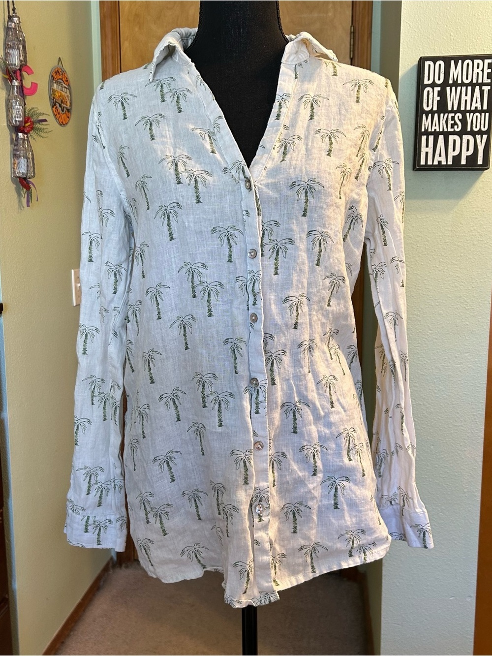C&C California linen white tropical print long sleeve button down top size M